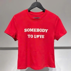 T-shirt Mo&Co chữ Somebody to love 3 màu