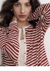 CDG Mo&Co kẻ ngang cổ tròn 2 màu 85% wool 15% silk