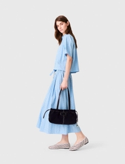 ÁO SƠ MI MAJE COTTON NGẮN TAY ĐÍNH ĐÁ