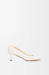 Toy pump LOEWE in goatskin