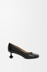 Toy pump LOEWE in goatskin