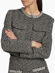 Blazer đính họa tiết xương cá