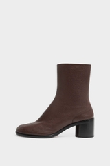 Tabi ankle boots