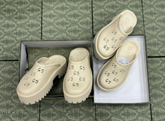 Sục Gucci màu be