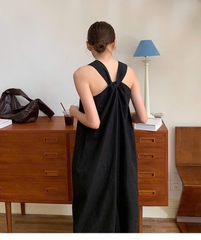 Váy suông 2 dây bản to The Mind xoắn lưng Freesize 3 màu
