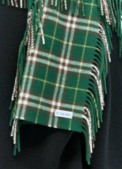 Khăn choàng cashmere kẻ caro có tua rua