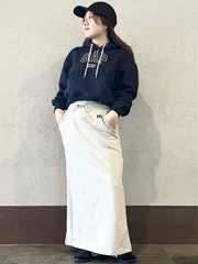 Chân váy nỉ GAP dáng midi