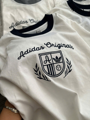 Tshirt ADIDAS trắng thêu ren chỉ đen