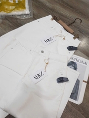 Chân váy jean zara màu trắng dáng chữ A