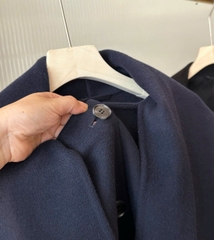 Áo khoác dạ ép COS khăn cổ tua