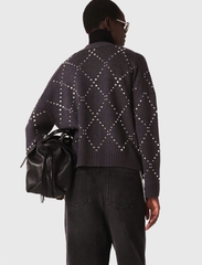 Áo len cardigan kẻ caro đính đá