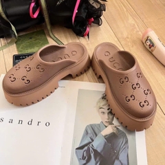 Sục Gucci màu be