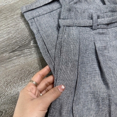 Quần short MNG linen màu muối tiêu dư xịn
