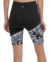 Quần ngố DKNY loang gấu