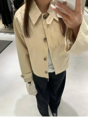 ÁO KHOÁC TRENCH COAT NGẮN OVERSIZED CÓ CẦU VAI