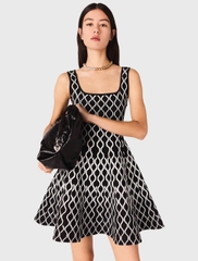 Váy ngắn dệt kim Jacquard