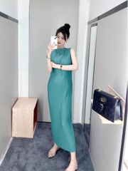 Váy sát nách COS ly dập suông daì