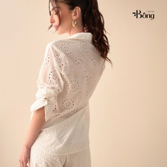 Sơ mi MNG ren dập cổ đức 2 màu