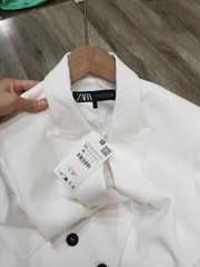 Blazer trắng Zara