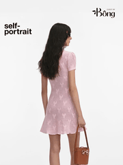 Váy Sel-Portrait len lưới hồng đuôi cá cổ đá ngọc trai