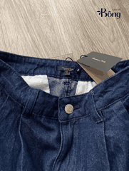 Quần denim màu chàm dáng suông