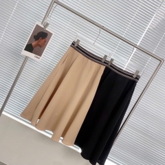 Chân váy Dior cạp chun 2 màu