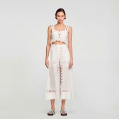 Set Sandro trắng quần váy mullet + áo croptop viền ren dập