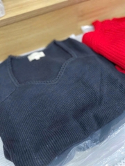 Áo len tăm Sezane cổ tim viền