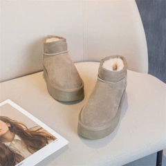 Giày UGG màu nâu cổ lông trắng