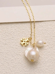Dây chuyền Tory Burch ngọc trai kèm logo