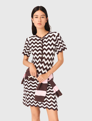 VÁY DỆT KIM MAJE HOẠ TIẾT ZIGZAG