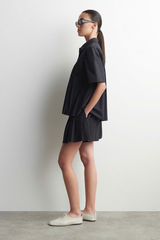 Quần short cotton xếp ly dáng tiêu chuẩn