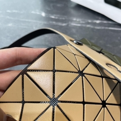 Túi ISSEY MIYAKE sz nhỡ 5 màu