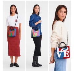 Túi Longchamps canvas series chữ LOVE