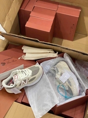Sneacker LoroPiana collab NB
