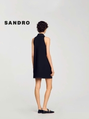 Váy Sandro đen sát nách cổ đức viền chỉ 2 túi trước cổ yếm