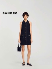 Váy Sandro đen sát nách cổ đức viền chỉ 2 túi trước cổ yếm