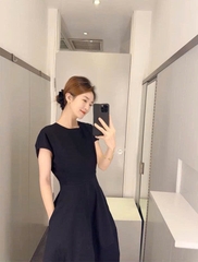 Áo thun COS đen xoắn hông (2pcs tách set)