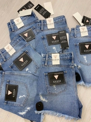 Short denim GUESS gấu tua rua