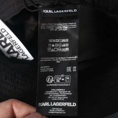 Mũ bucket Karl Largerfeld màu đen logo ông già