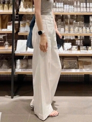 Quần jean trắng Zara dáng suông