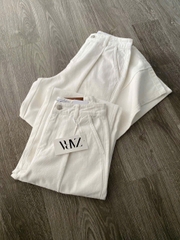Quần jean trắng Zara dáng suông