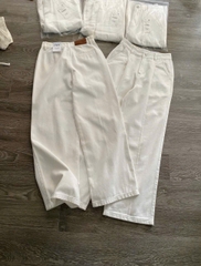 Quần jean trắng Zara dáng suông