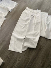 Quần jean trắng Zara dáng suông