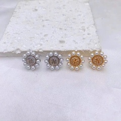 Khuyên tai Tory Burch 2 màu dư xịn
