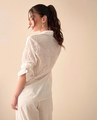 Sơ mi MNG ren dập cổ đức 2 màu