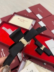 Kẹp tóc Salvatore Ferragamo đen fullbox