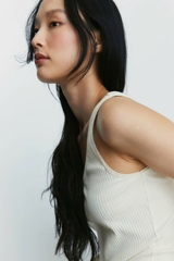 Áo thun tăm H&M viền ren 4 màu