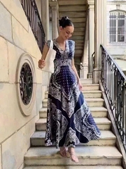 Váy maxi Sandro sát nách họa tiết thổ cẩm navy cổ V