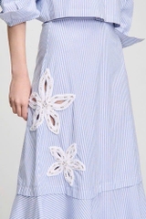 Chân váy maxi kẻ sọc